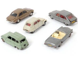 Lot 442 - DINKY TOYS (FRANCE) (5)