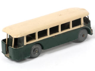 Lot 369 - DINKY TOYS (FRANCE) (1)