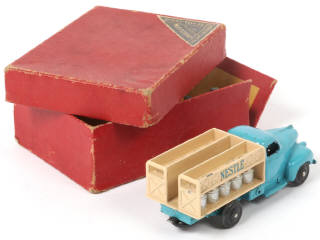 Lot 393 - DINKY TOYS (FRANCE) (1)
