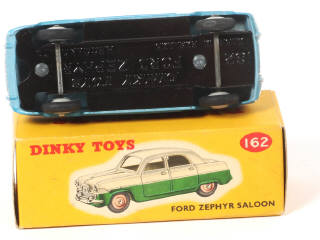 Lot 342 - DINKY TOYS (GB) (1)