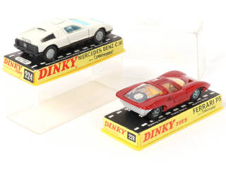 Lot 352 - DINKY TOYS (GB) (2)