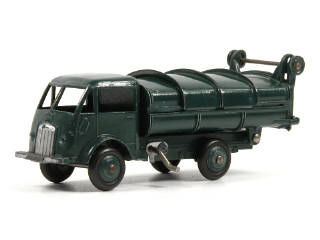 Lot 812 - DINKY TOYS FRANCE (1)