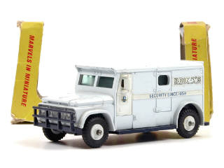 Lot 708 - DINKY TOYS GB (1)