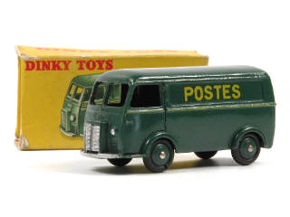 Lot 816 - DINKY TOYS (FRANCE) (1)