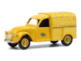 Lot 835 - DINKY TOYS FRANCE (1)