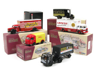 Lot 693 - CORGI TOYS (GB) (5)