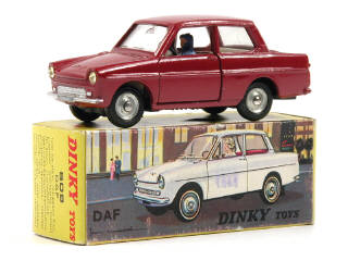 Lot 776 - DINKY TOYS (FRANCE) (1)