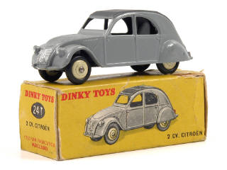 Lot 768 - DINKY TOYS (FRANCE) (1)