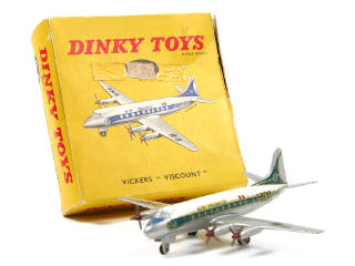 Lot 849 - DINKY TOYS FRANCE (1)