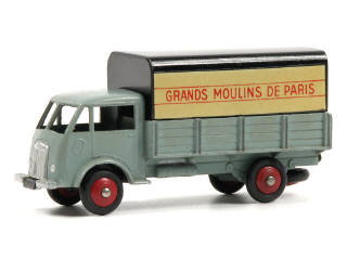 Lot 811 - DINKY TOYS FRANCE (1)