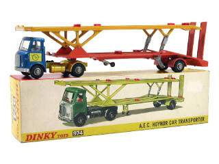 Lot 736 - DINKY TOYS (GB) (1)