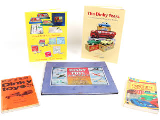 Lot 9 - DIVERS (GB) (5)