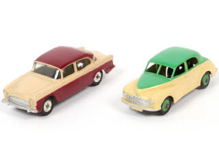 Lot 242 - DINKY TOYS (GB) (2)