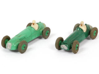 Lot 226 - DINKY TOYS (GB) (2)