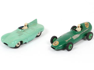 Lot 227 - DINKY TOYS (GB) (2)