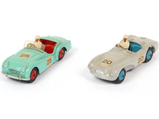 Lot 250 - DINKY TOYS (GB) (2)