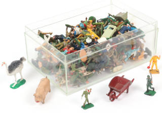 Lot 13 - DIVERS (100)