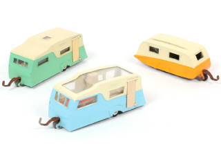 Lot 265 - DINKY TOYS (GB) (3)
