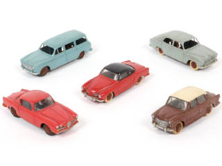 Lot 355 - DINKY TOYS (FRANCE) (5)