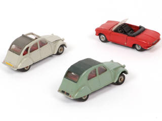 Lot 340 - DINKY TOYS (FRANCE) (3)