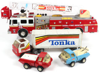 Lot 26 - TONKA (4)