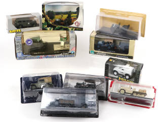 Lot 298 - DIVERS (10)
