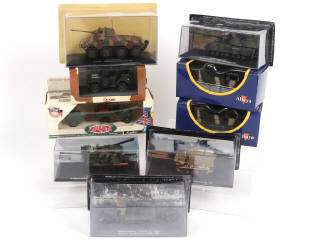 Lot 291 - DIVERS (9)