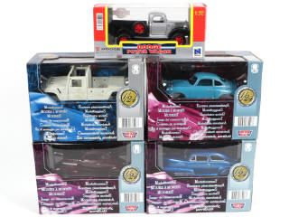 Lot 23 - MOTOR MAX (5)