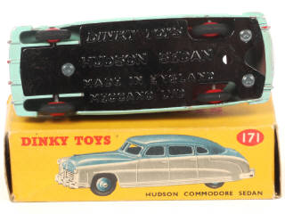 Lot 269 - DINKY TOYS (GB) (1)