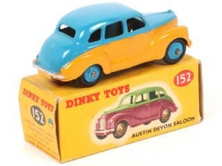 Lot 261 - DINKY TOYS (GB) (1)