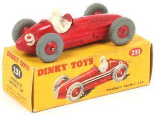 Lot 253 - DINKY TOYS (GB) (1)