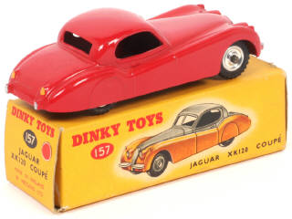 Lot 262 - DINKY TOYS (GB) (1)