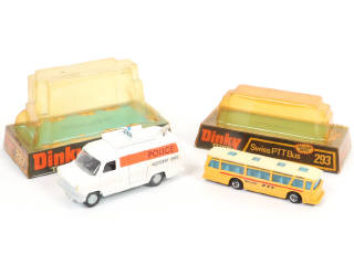 Lot 122 - DINKY TOYS (GB) (2)