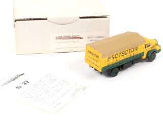 Lot 296 - MINITRUCKS (FRANCE) (1)