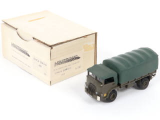 Lot 295 - MINITRUCKS (FRANCE) (1)