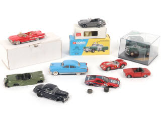 Lot 137 - DIVERS (10)