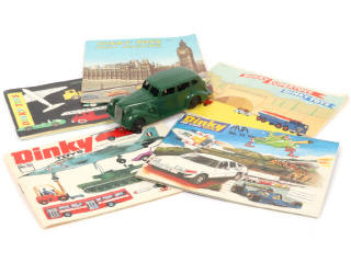 Lot 180 - DINKY TOYS (GB) (5)