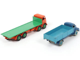 Lot 178 - DINKY TOYS (GB) (2)