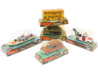 Lot 179 - DINKY TOYS (GB) (5)
