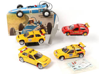 Lot 9 - DIVERS (5)
