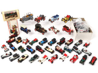 Lot 428 - DIVERS (65)