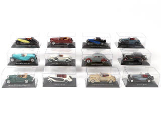 Lot 275 - DIVERS (12)