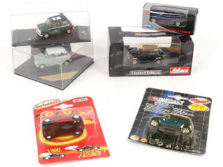 Lot 128 - DIVERS (6)