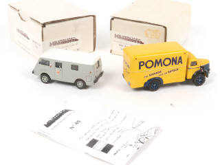 Lot 216 - MINITRUCKS (FRANCE) (2)