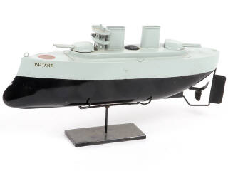 Lot 84 - SUTCLIFFE MODEL (GB) (1)