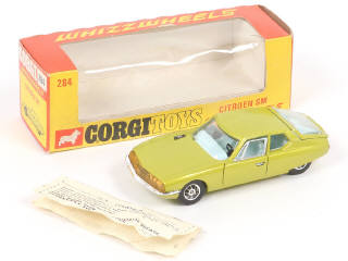 Lot 201 - CORGI TOYS (GB) (1)