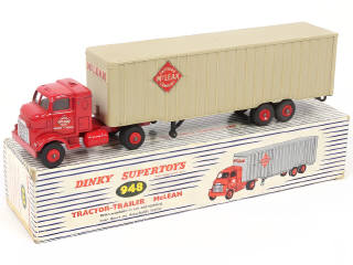 Lot 203 - DINKY TOYS (GB) (1)