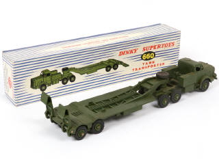 Lot 207 - DINKY TOYS (GB) (1)