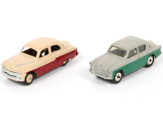 Lot 215 - DINKY TOYS (GB) (2)