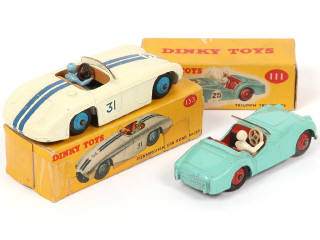 Lot 217 - DINKY TOYS (GB) (2)